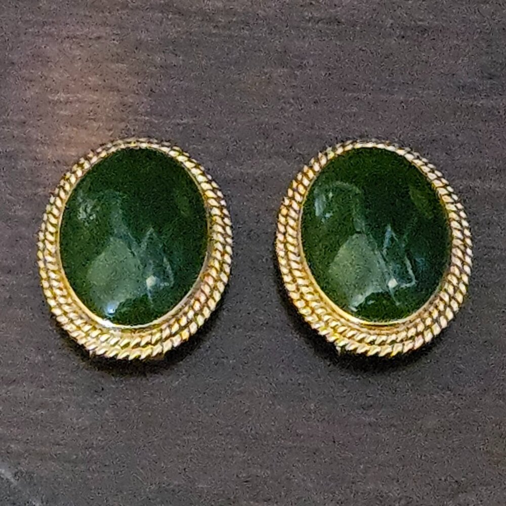 RARE VINTAGE GUMP'S GUMPS 14K GOLD APPLE? GREEN JADE DOUBLE ROPE EDGE EARRINGS